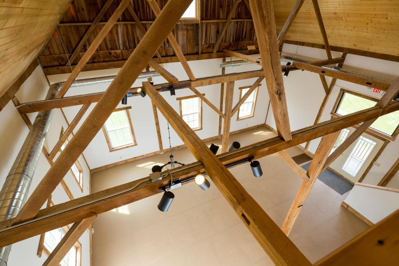 Hawk Valley Retreat & Cottages Галена Екстериор снимка