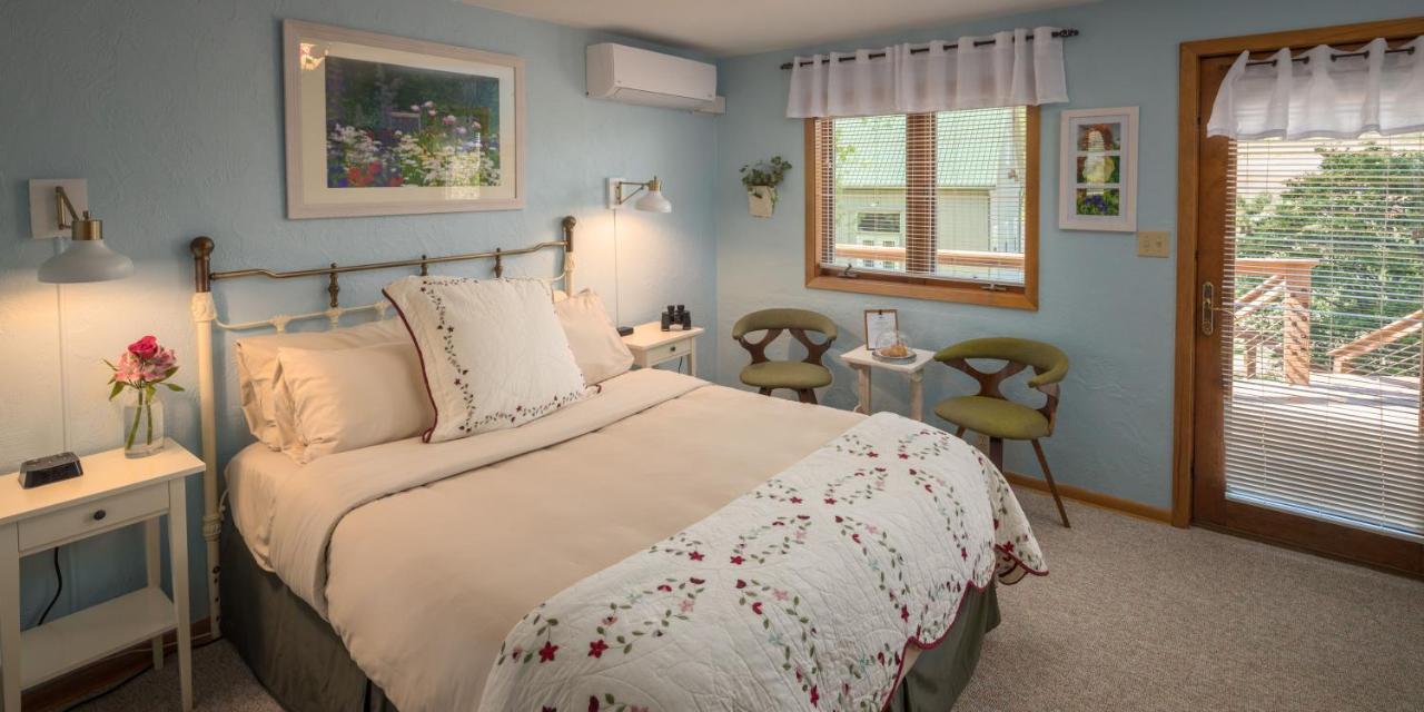Hawk Valley Retreat & Cottages Галена Екстериор снимка